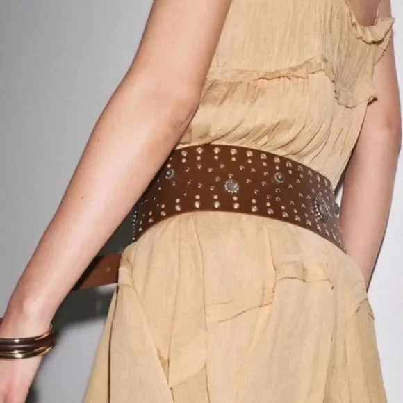 ZARA LEATHER BELT WITH FLORAL DETAIL - STUDDED WIDE BELT - Picture 5 of 7